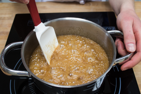 salted-caramel-fondue