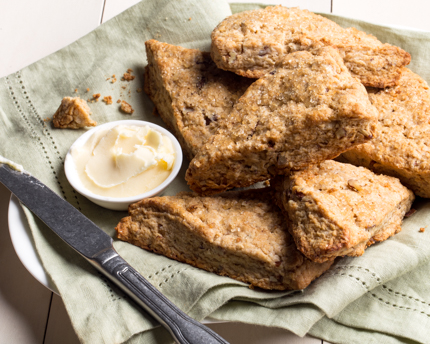 Scones aux pacanes et cinq-épices