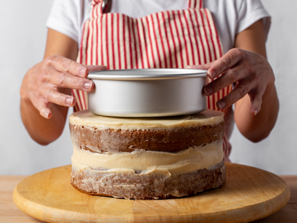 Marquer un gâteau étagé à l’aide d’un moule