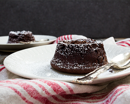 Fondants au chocolat rapides, pour 2 ("Lava Cake")