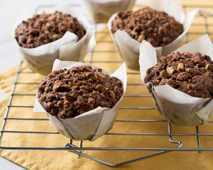 Muffins à la noix de coco, curcuma et streusel au cacao