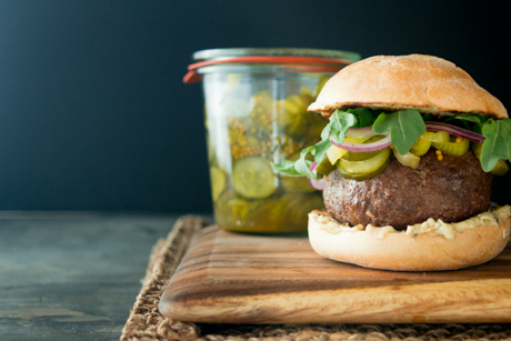 Burger au boeuf épicé