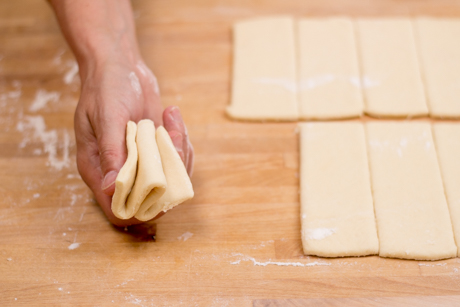 parker house roll folding how to-7