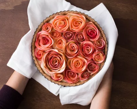 Tarte bouquet de roses aux pommes