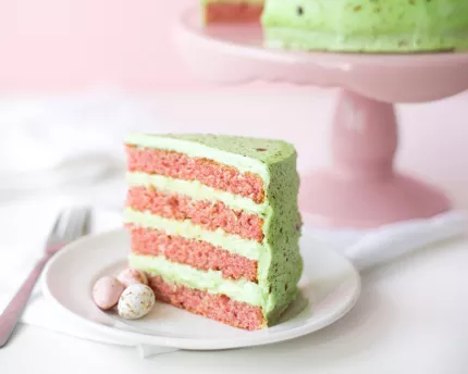 Gâteau tacheté aux fraises